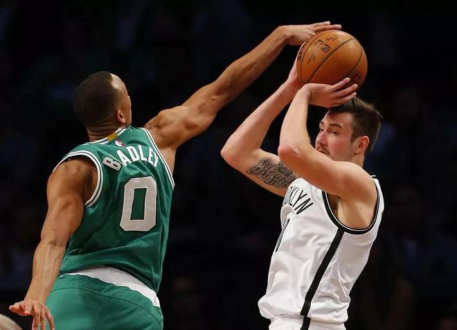 关于法国球员荣膺最佳防守球员称号，实力备受认可的信息