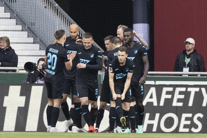 九游体育平台-包含霍芬海姆队员失误频频，遭遇失利连环的词条