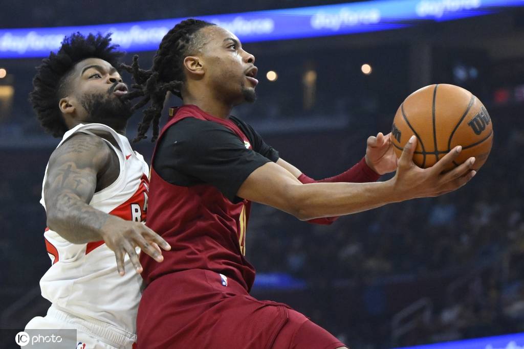 包含兰斯主场:取胜里尔，实现反弹连胜的词条