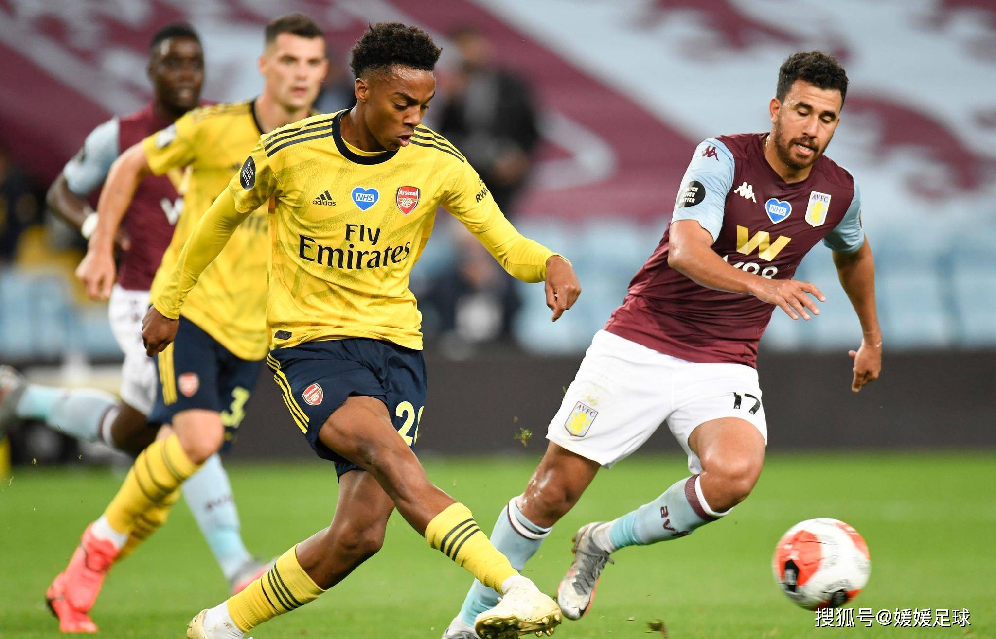 包含布里斯托城客场战胜考文垂，继续延续不败纪录，球队士气高涨的词条