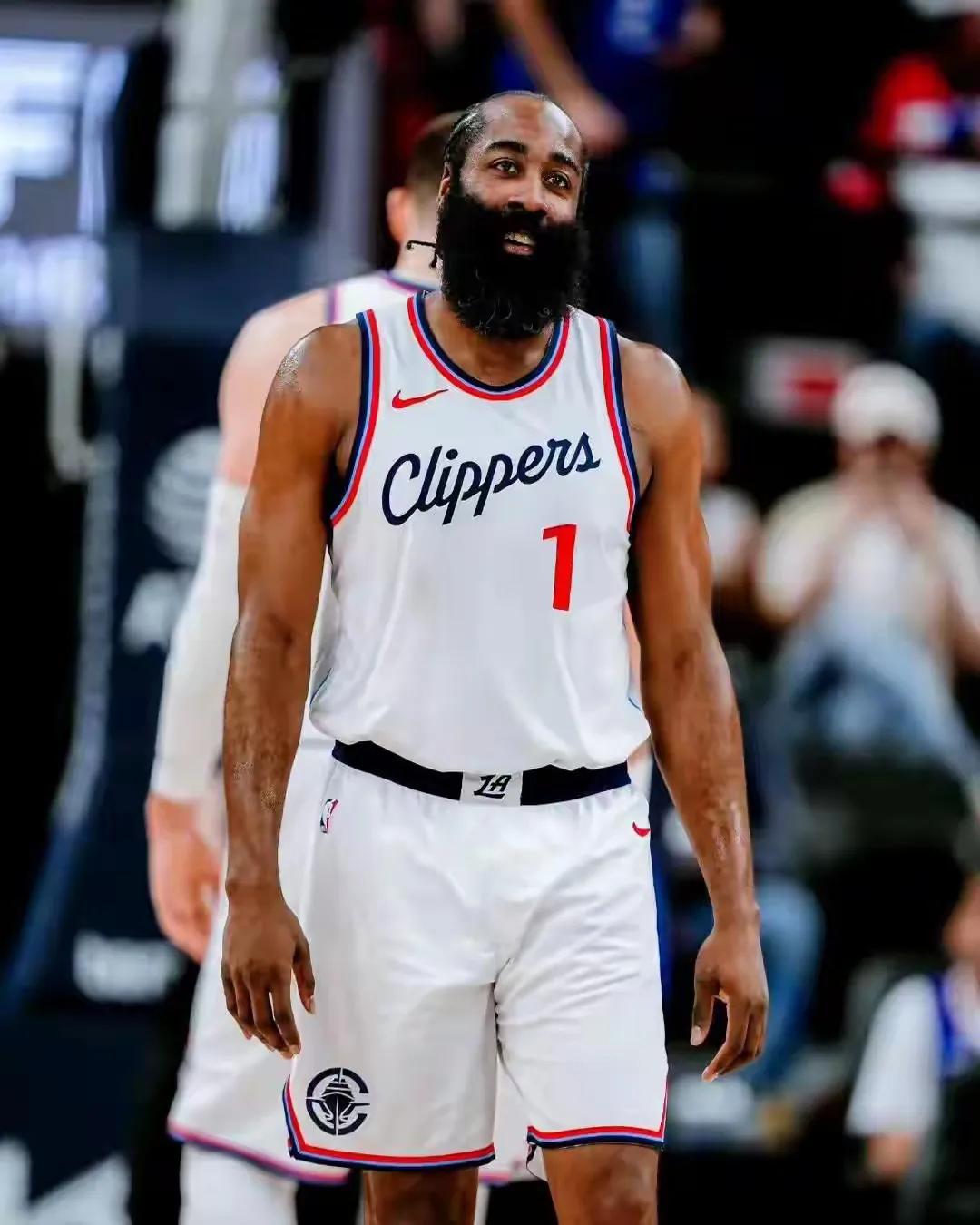 火箭大胜马刺，哈登季后赛气息渐浓