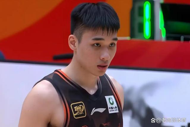 九游官网-江苏男篮迎来胜利，球队士气高涨