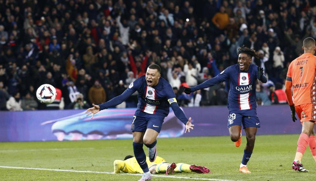 九游中国-包含巴黎球迷示威抗议，要求管理层重视球队前景的词条