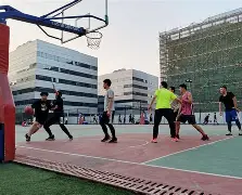 球场上的风云际会，引人入胜