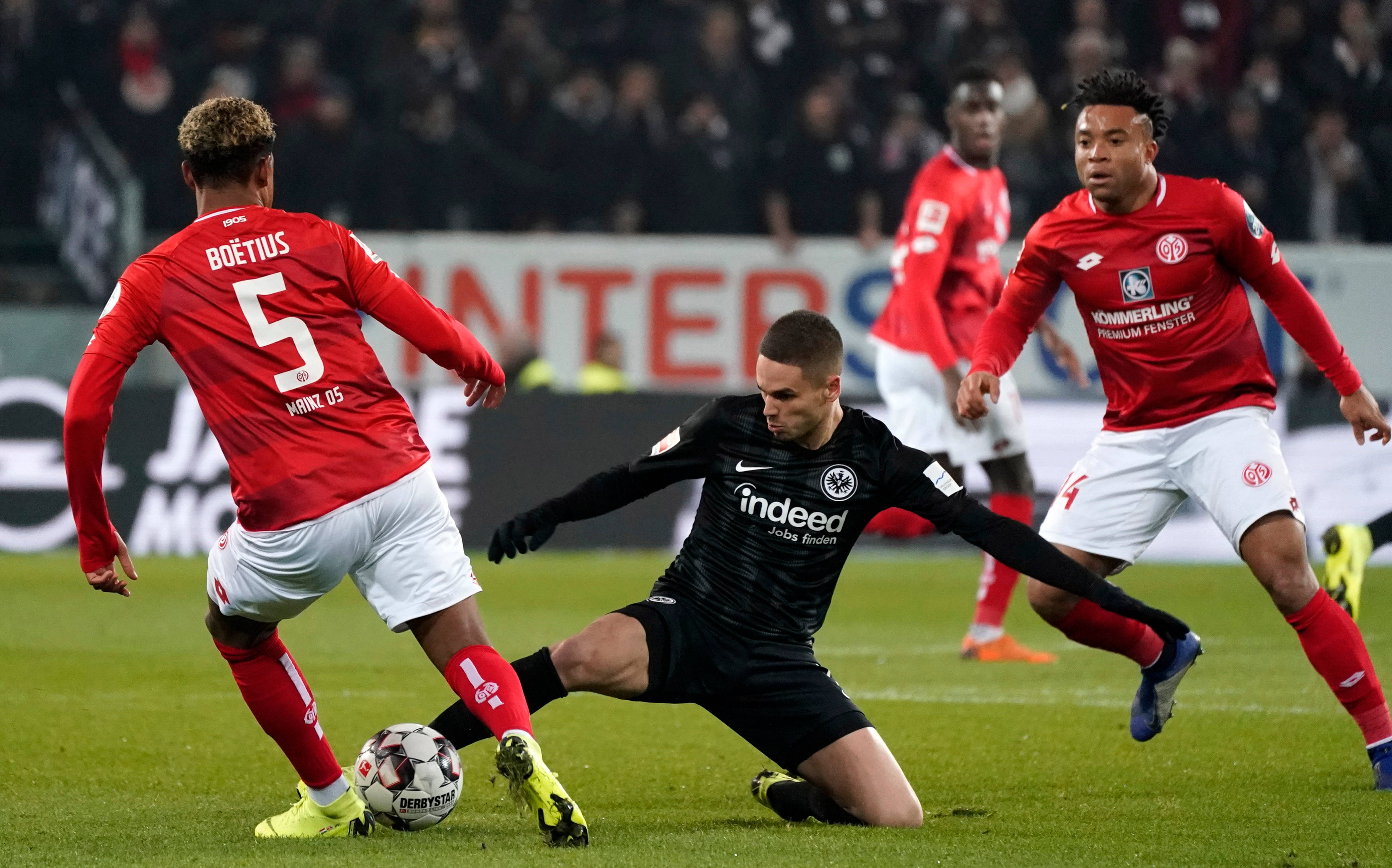 九游娱乐官方-拜仁横扫利物浦，圆满赢球收官