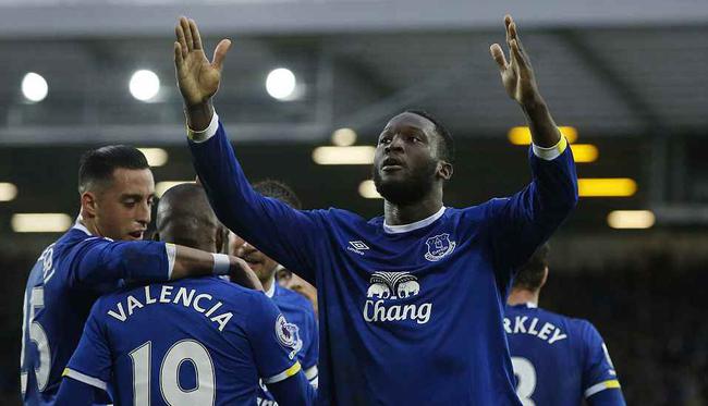 利物浦不敌埃弗顿，卢卡库梅开二度的简单介绍