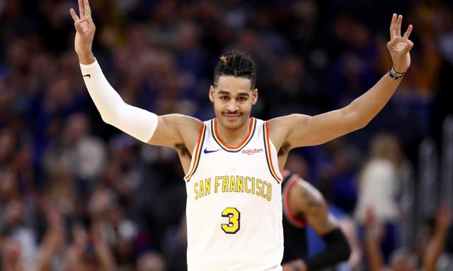 关键时刻一锤定音扫荡对手三分