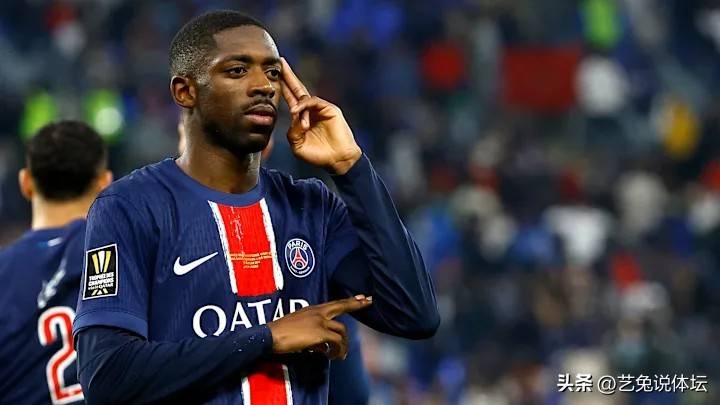 9you娱乐-足球巨星转会普及，球迷热议度极高