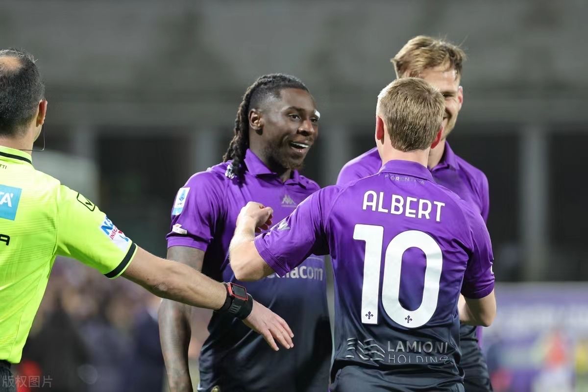 佛罗伦萨中场复出，球队士气大振的简单介绍