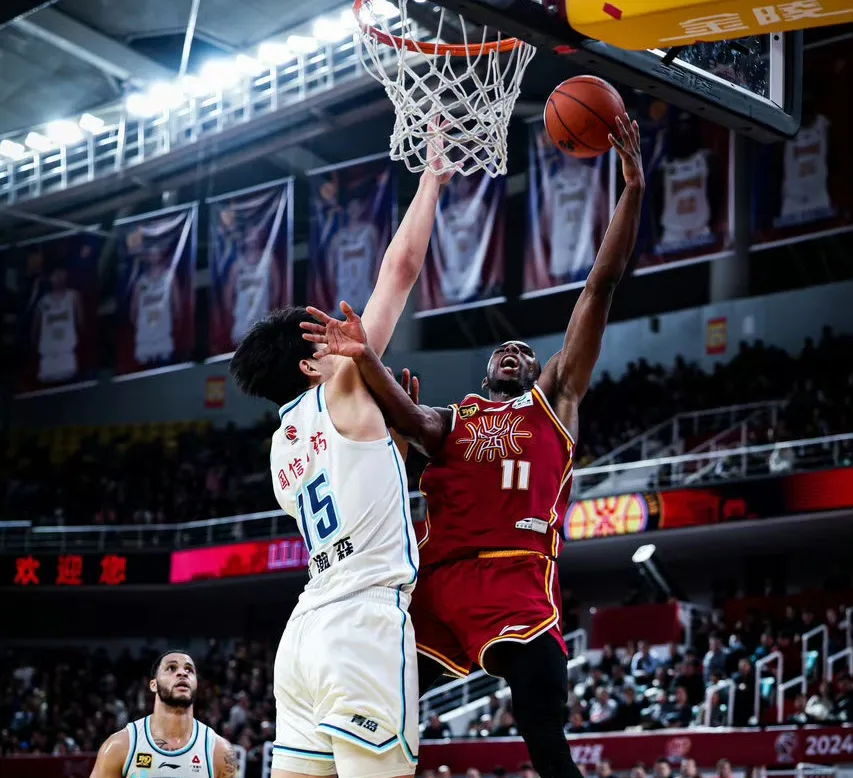 关于赤道几内亚男篮在和阿塞拜疆队的对抗中实现逆袭的信息