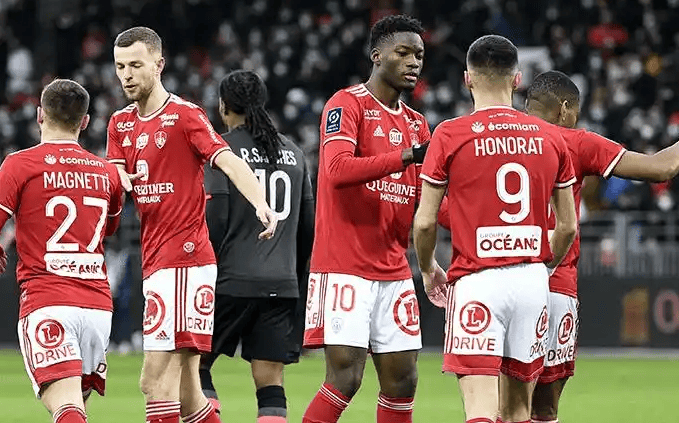 9you娱乐-摩纳哥客胜布雷斯特，赢得保级希望