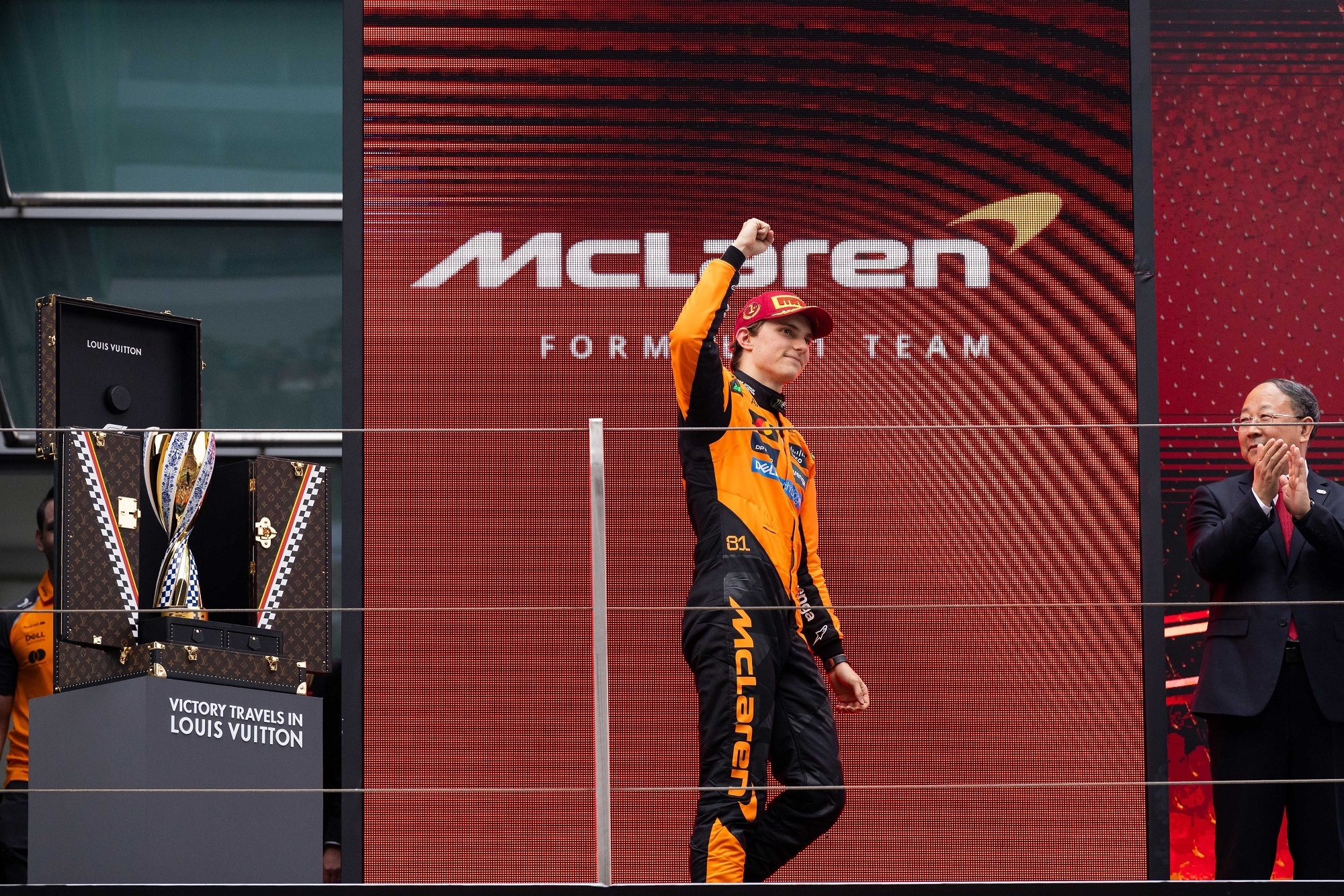 九游娱乐首页-法拉利碾压迈凯伦，塞恩斯状态火热的简单介绍