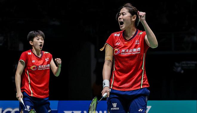 马来西亚队横扫丹麦队，黄鸭组合带队取胜